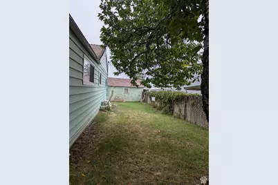 169 Carson Ave, East Carbon, UT 84520 - Photo 3