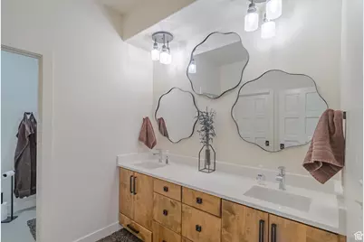 1297 W Lions Head Dr, Washington, UT 84780 - Photo 19