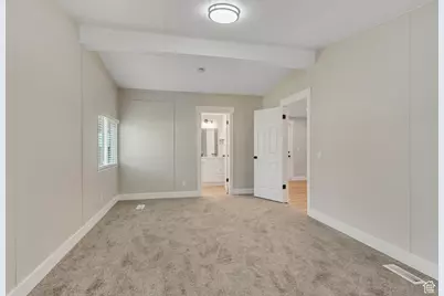 562 Lancelot #60, North Salt Lake, UT 84054 - Photo 9