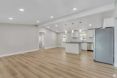 562 Lancelot #60, North Salt Lake, UT 84054 - Photo 5