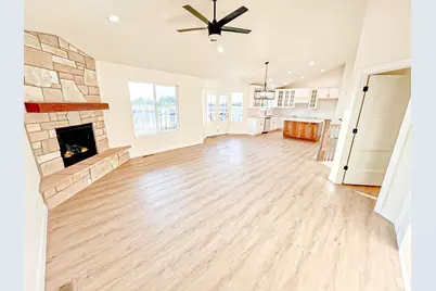 599 S 1325 W, Marriott-Slaterville City, UT 84404 - Photo 3