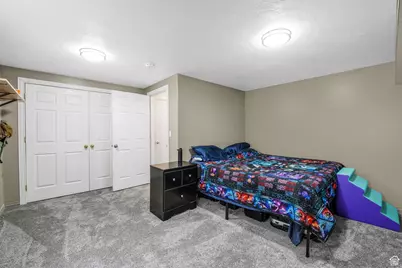 6215 S Westbrook Dr W, Taylorsville, UT 84129 - Photo 17