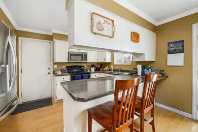 6215 S Westbrook Dr W, Taylorsville, UT 84129 - Photo 5