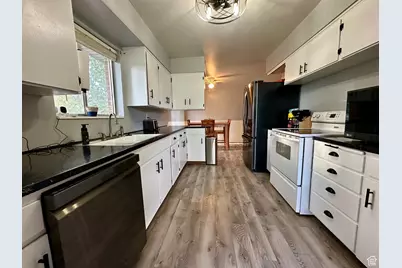 605 N 300 E, Nephi, UT 84648 - Photo 11