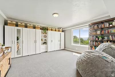 2428 S Scenic Dr E, Salt Lake City, UT 84109 - Photo 25