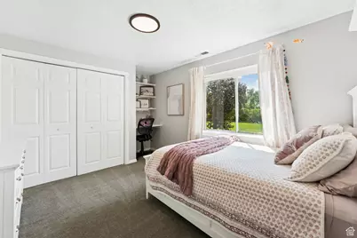 2428 S Scenic Dr E, Salt Lake City, UT 84109 - Photo 51