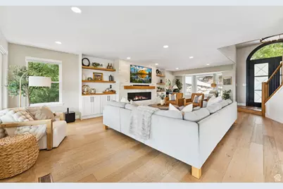 2428 S Scenic Dr E, Salt Lake City, UT 84109 - Photo 11