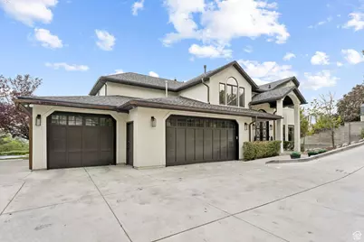 2428 S Scenic Dr E, Salt Lake City, UT 84109 - Photo 3