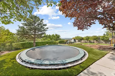 2428 S Scenic Dr E, Salt Lake City, UT 84109 - Photo 71