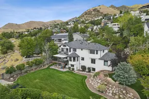 2428 S Scenic Dr E, Salt Lake City, UT 84109 - Photo 69