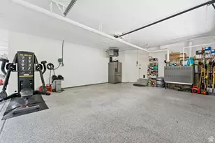 2428 S Scenic Dr E, Salt Lake City, UT 84109 - Photo 59