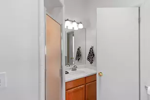 4686 S San Lucas Ct E, Millcreek, UT 84117 - Photo 17