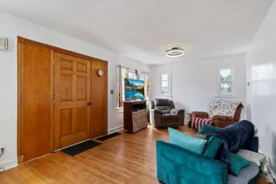 138 W Utah Ave, Tooele, UT 84074 - Photo 5