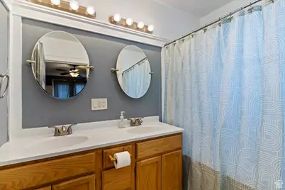 138 W Utah Ave, Tooele, UT 84074 - Photo 15