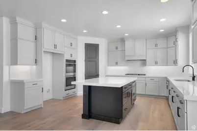 611 N Briarwood Ln, Lindon, UT 84042 - Photo 13