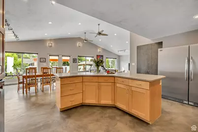 2752 E Wardway Dr, Holladay, UT 84124 - Photo 23