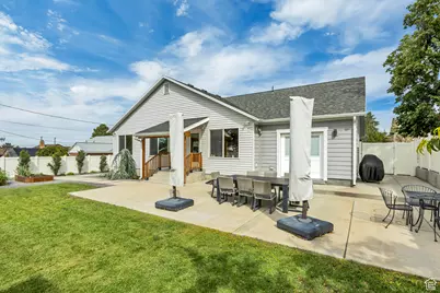 2752 E Wardway Dr, Holladay, UT 84124 - Photo 7