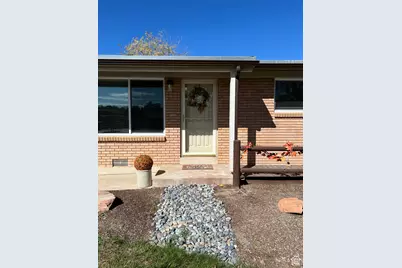 1384 S Melanie Ln, Syracuse, UT 84075 - Photo 1