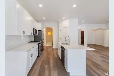 9226 N Mount Airey Dr W, Eagle Mountain, UT 84005 - Photo 9