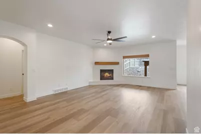 9226 N Mount Airey Dr W, Eagle Mountain, UT 84005 - Photo 5