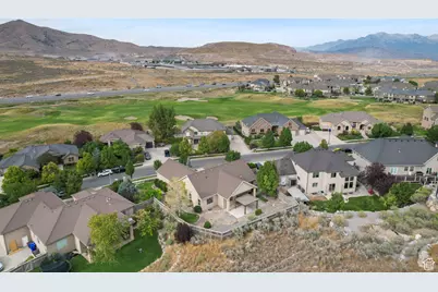 9226 N Mount Airey Dr W, Eagle Mountain, UT 84005 - Photo 45