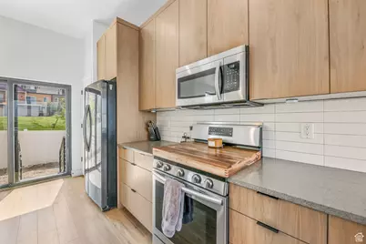 328 E Tri Ln S, Draper, UT 84020 - Photo 7