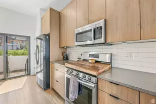 328 E Tri Ln S, Draper, UT 84020 - Photo 7