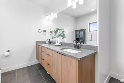 328 E Tri Ln S, Draper, UT 84020 - Photo 27