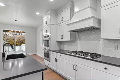 1196 W 2325 S, Syracuse, UT 84075 - Photo 13