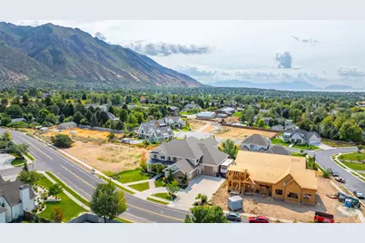 382 E Heritage Dr, Alpine, UT 84004 - Photo 3