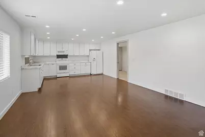 7092 W Jayson Bend Dr, West Jordan, UT 84081 - Photo 35