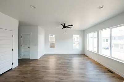 1060 N Canvasback Dr #405, Lehi, UT 84043 - Photo 7