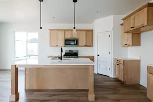 1060 N Canvasback Dr, Lehi, UT 84043 - Photo 3