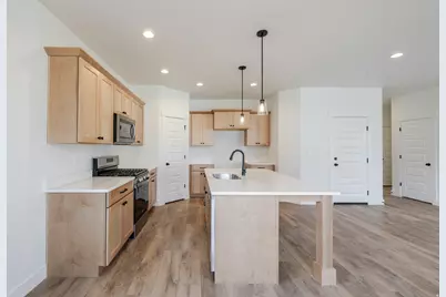 1060 N Canvasback Dr #405, Lehi, UT 84043 - Photo 7