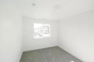 1475 W Skyline Dr, Saratoga Springs, UT 84045 - Photo 11