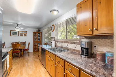 825 N 350 E, Pleasant Grove, UT 84062 - Photo 11