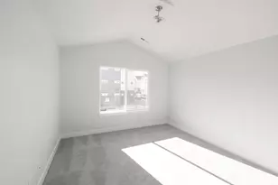 1467 W Skyline Dr, Saratoga Springs, UT 84045 - Photo 13