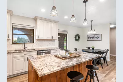 713 S 3400 E, Spanish Fork, UT 84660 - Photo 9