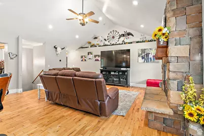 565 S Main St, Mona, UT 84645 - Photo 7