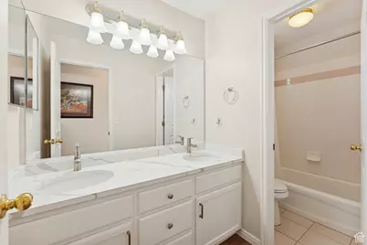 889 W Rockhill Point Cv, Taylorsville, UT 84123 - Photo 61