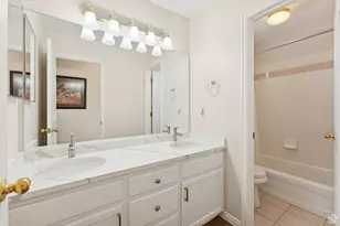 889 W Rockhill Pt Cv, Taylorsville, UT 84123 - Photo 61