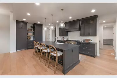 1198 E 110 S, Pleasant Grove, UT 84062 - Photo 13