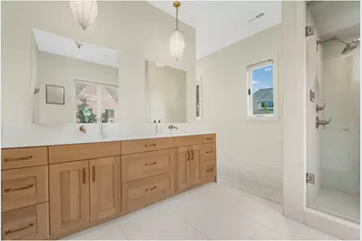 4881 S Holladay Blvd, Holladay, UT 84117 - Photo 33