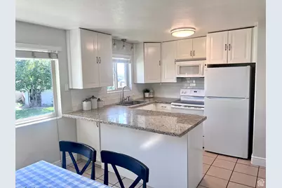 553 W 1880 S, Woods Cross, UT 84087 - Photo 3