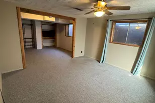 2650 E Willow Wick Dr, Sandy, UT 84093 - Photo 17