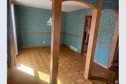 2650 E Willow Wick Dr, Sandy, UT 84093 - Photo 11