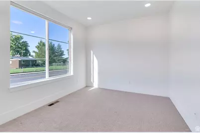 2345 E Cherry Ln, Layton, UT 84040 - Photo 17