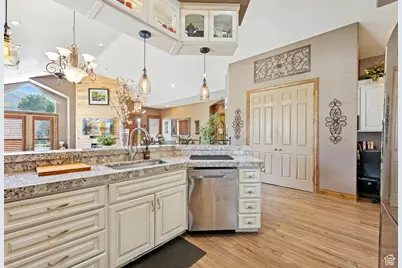 10685 N Jerling Dr, Highland, UT 84003 - Photo 13