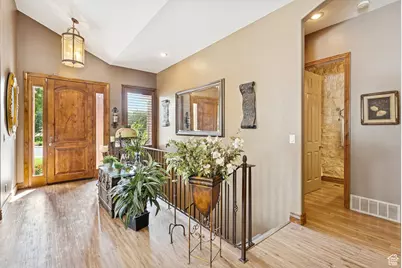 10685 N Jerling Dr, Highland, UT 84003 - Photo 7