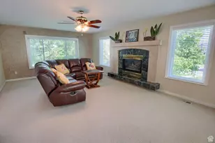 928 E Rocky Mouth Ln, Draper, UT 84020 - Photo 5